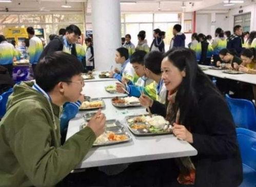 天津配餐事件爆料人最新,食品安全问题触目惊心  第2张